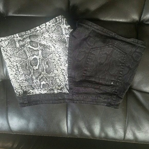 Black and white snake skin shorts. - Picture 2 of 2